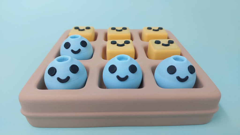 لعبة (Tic-Tac-Toe) السيجا